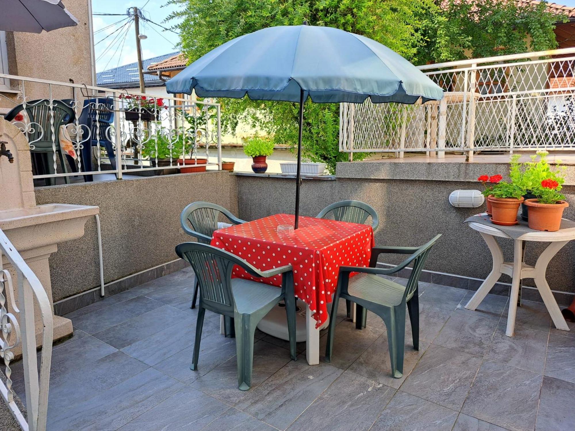 Apartman Slatki Dom 2 Сараєво Екстер'єр фото